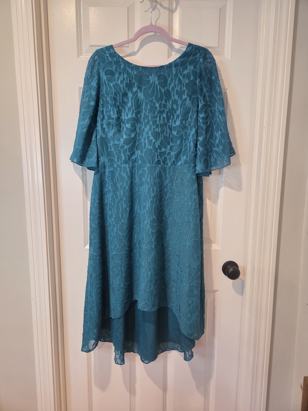 ALI & JAY Teal Lace High-Low Dress